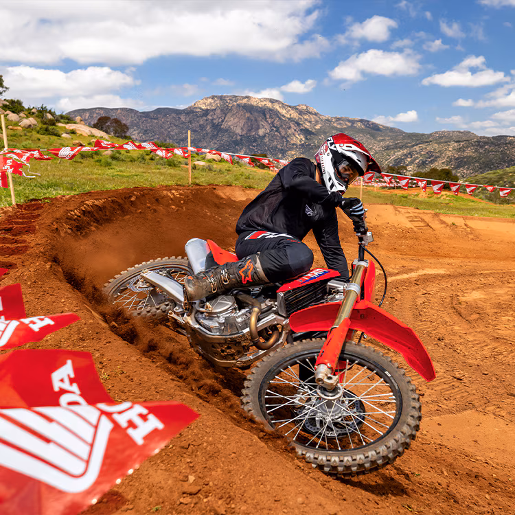 2025-crf250r-gallery-10-750x750